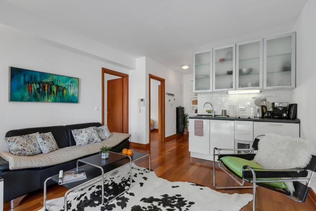 Ferienwohnung Tamaris Makarska Exterior foto